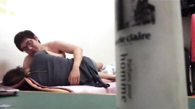 妹子被男同學帶回家推到