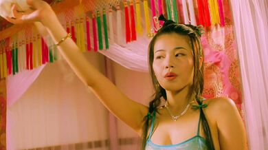 おうちシークレットエージェント ゼロゼロセックス チャン・シュアン、ホン・シャオユン、レ・ロンロン AI HD修復