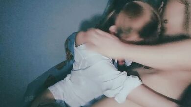 Singapore hình xăm em gái thổi kèn