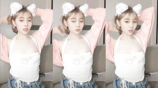 女大學生直播露點3