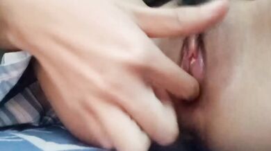 白襪JK妹妹挖穴自拍