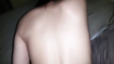 Cô gái Việt Nam gợi cảm