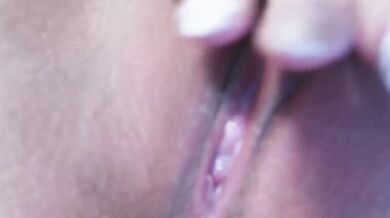 Đồng phục làm đẹp tóc đuôi ngựa kép và răng thỏ