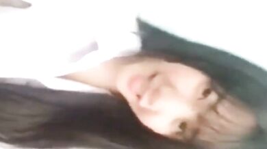 洗完澡穿衣服自拍