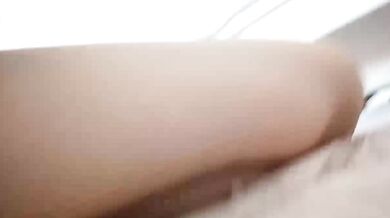 妹妹邊學英語邊自慰1