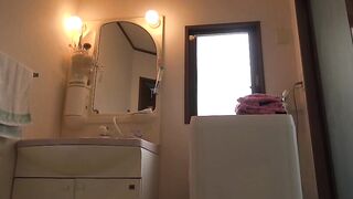 頂級日本高中妹洗澡前後
