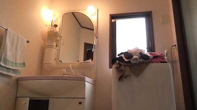 頂級日本高中妹洗澡前後