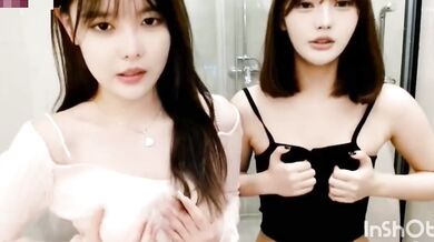 長得像趙奕歡的大眼美乳女主播「Elyn」帶著閨蜜雙人淋浴大秀