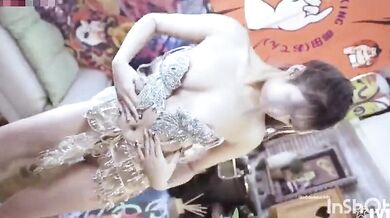 推薦【吳紫欣】脫衣舞孃，長腿癡女，白虎，熱舞，淫叫，戀足,四點全露