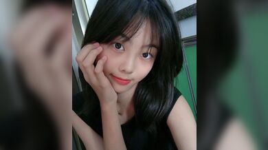 母狗地上一字馬自慰