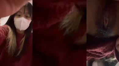 マスク姿の少女の自撮り、柔らかいオマンコ