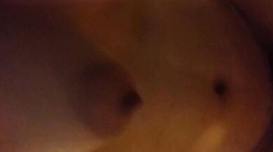 高中小情侶在妹妹家趁家人都不在偷偷做愛(2)