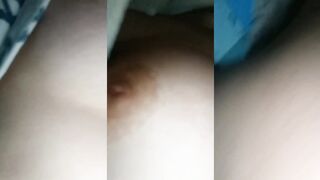 貧乳美女掰嫩逼近拍