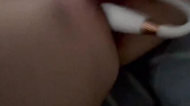 一線鮑妹妹震動棒插入自慰3