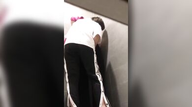 抓包兩位女生初嘗禁果