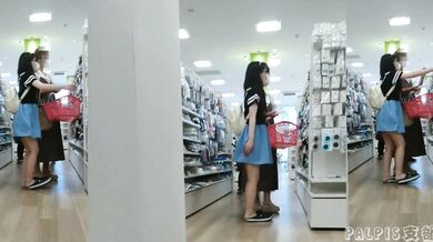 女の子と逆さ撮り