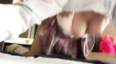 巨乳JK自拍被後入