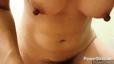 04/16 妻は乗馬しながら自撮りするのが大好きです（台湾）