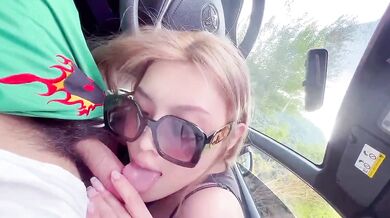 身材超好的小姐姐車内口交