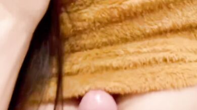 Big tits girl uses her upper body to serve her boyfriend