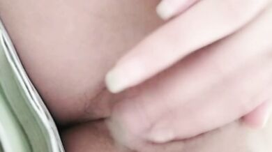 Girls' book shows naked pussy