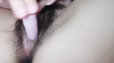 Masturbating to orgasm and tasting the juice