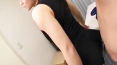 日本做愛摩擦屁股射精