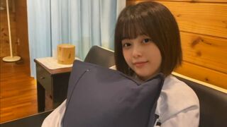超可愛高中妹妹幫爸爸打手槍