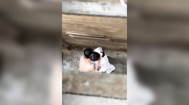 High School Couple Caught in Live Stream After School in Secluded Alley