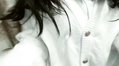 JK少女水晶屌騎馬後入自慰