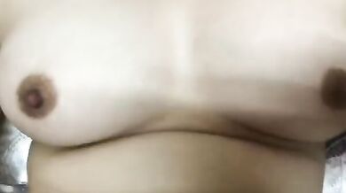 女網友自拍大奶鮑魚