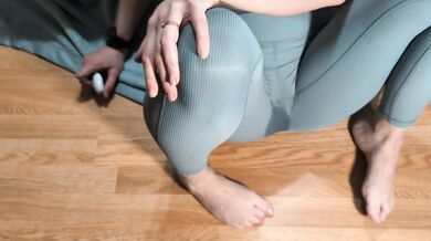 長髮妹自慰噴水1