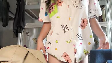 高中妹脫衣自拍45