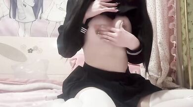 雙馬尾白絲水手服少女自慰