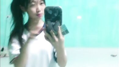 可愛小妹妹高中生自慰時洩漏個人訊息