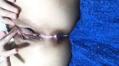 高速指ズボオナニーしてマン屁したり潮だまり作ったりする