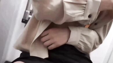 日本人少女の同級生が帰宅