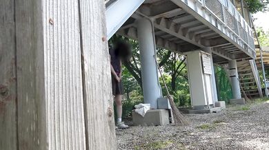 こっそりお着替え！でも見えちゃった！キャラ柄おぱんつ＆おっぱいばっちり