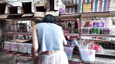 大爺小賣部露出購物