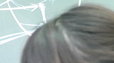 Nữ sinh xinh đẹp mặc đồng phục - Video sexy cạo lông