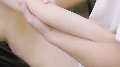 彼氏を家に連れて帰ってセックスする