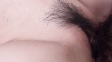 美女做愛時釋放少量白氣