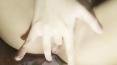 自慰オーガズム [3]