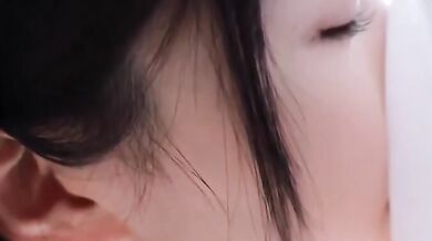 十幾歲的女孩的身體