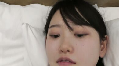 おさげのスレンダー美女とのハメ撮り