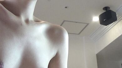 限定顔出し　こっそり切った穴あきゴムで中出ししてあげました