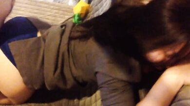 害羞的女同事喝醉了好想要