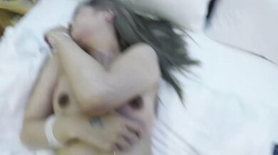 喝醉後被撿屍操屄的美女