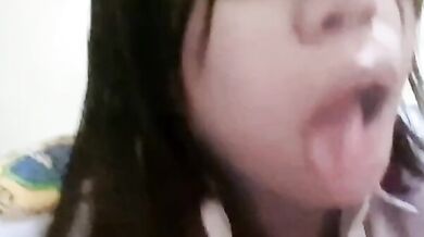 印尼巨乳高中騷妹1