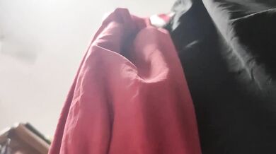 クラスメートのパンツを撮ろうとする